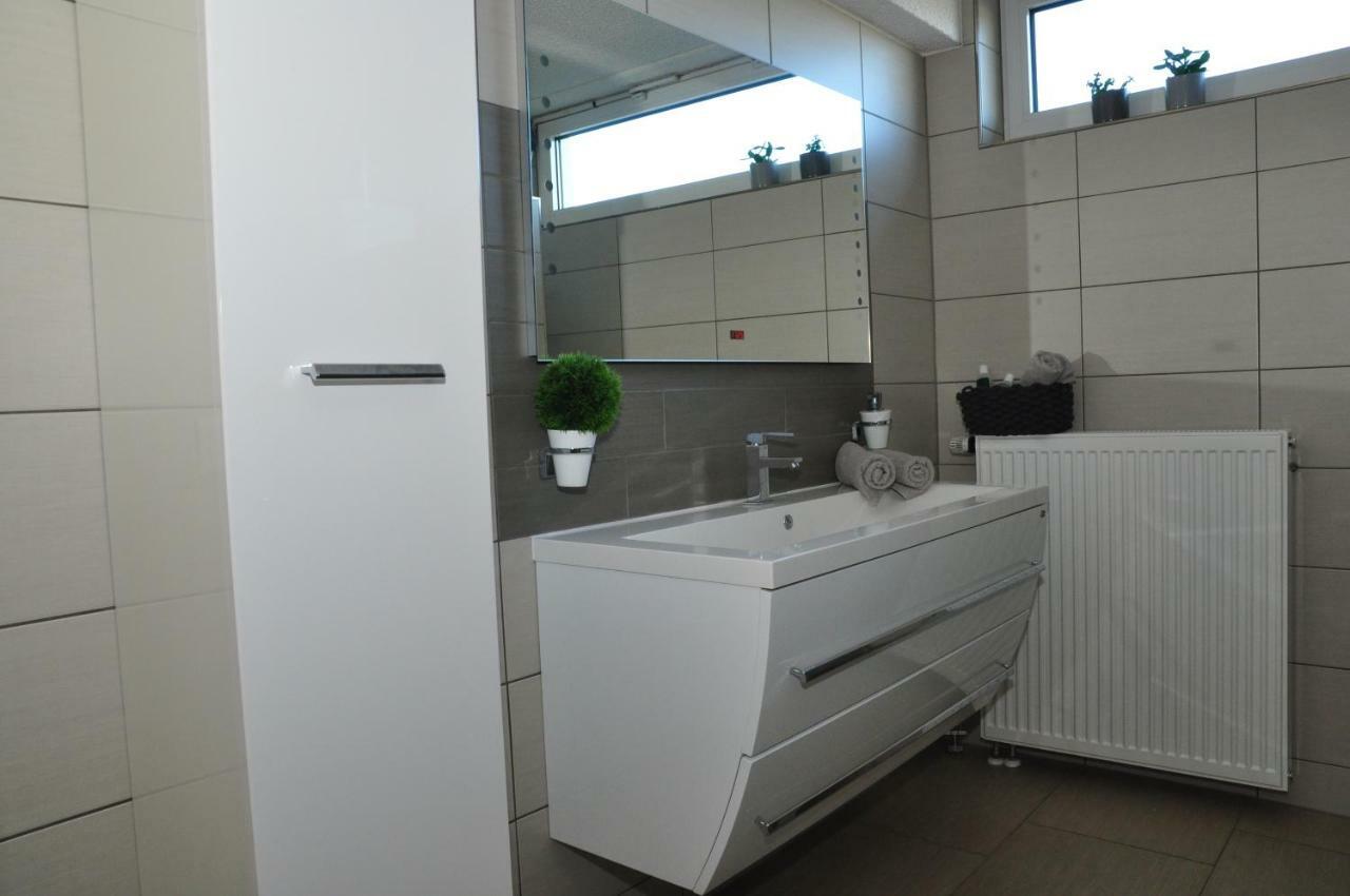 N37 -Modern Eingerichtete Zimmer In Ruhiger Lage Aldingen  Eksteriør bilde
